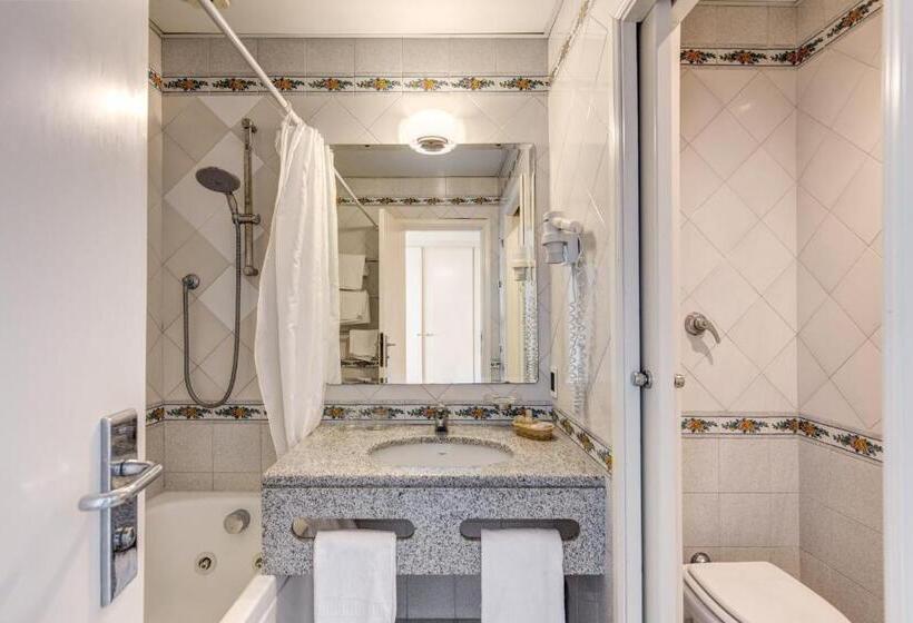 هتل Regina Cristina