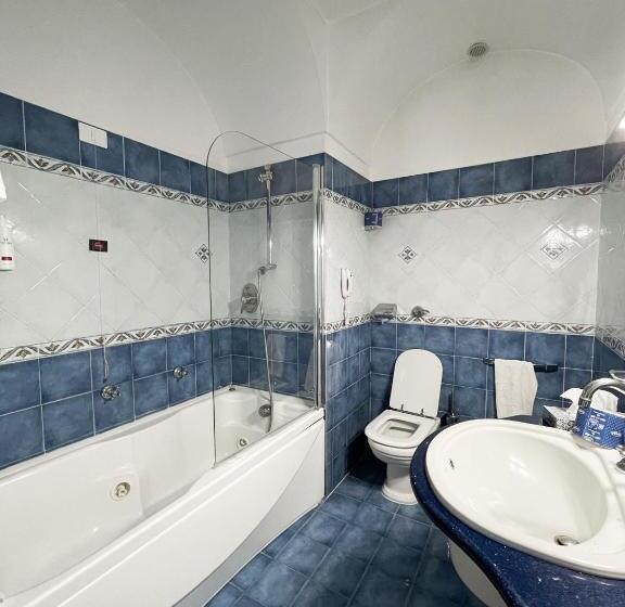 هتل Regina Cristina