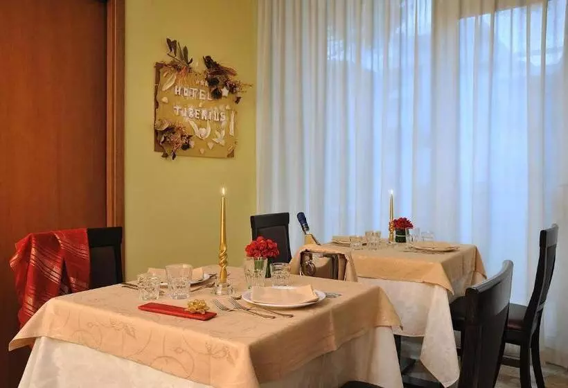هتل Tiberius