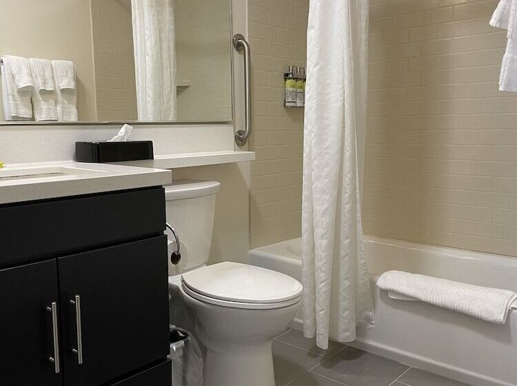فندق Candlewood Suites Philadelphia   Airport Area, An Ihg
