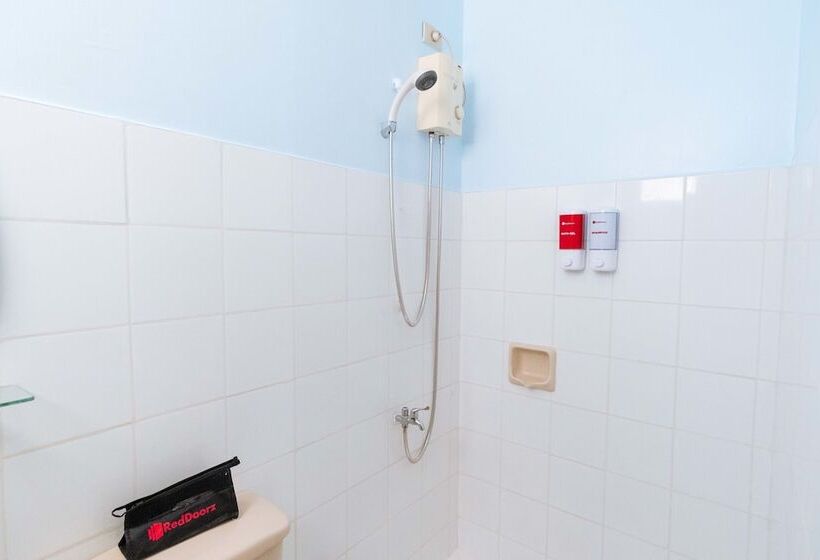 Hotell Reddoorz @ Vito Cruz Extension