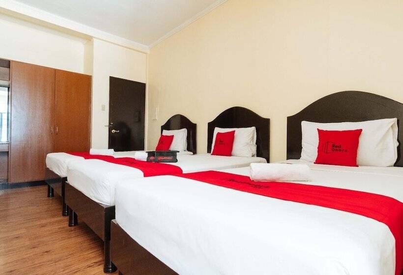Hotell Reddoorz @ Vito Cruz Extension