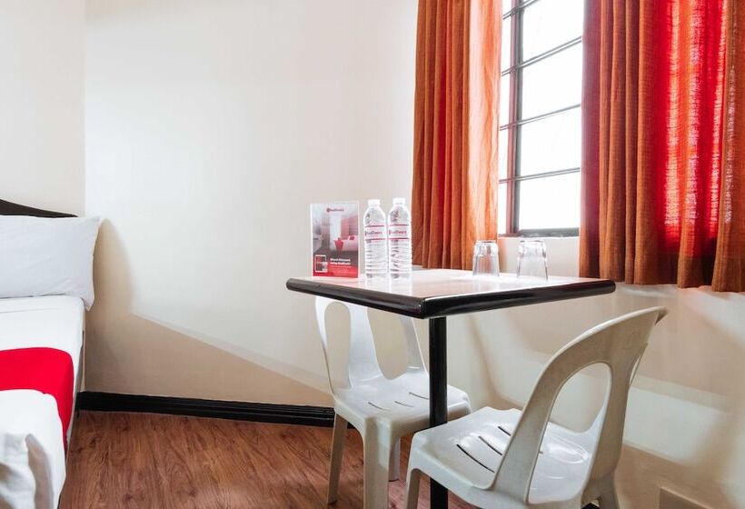Hotell Reddoorz @ Vito Cruz Extension