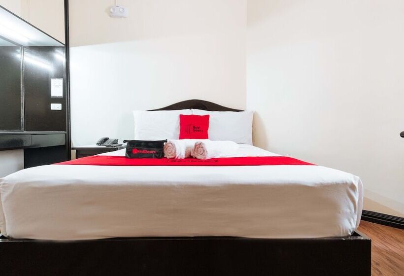 Hotell Reddoorz @ Vito Cruz Extension