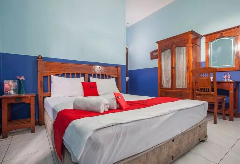 Majatalo Reddoorz @ Genteng Surabaya 2