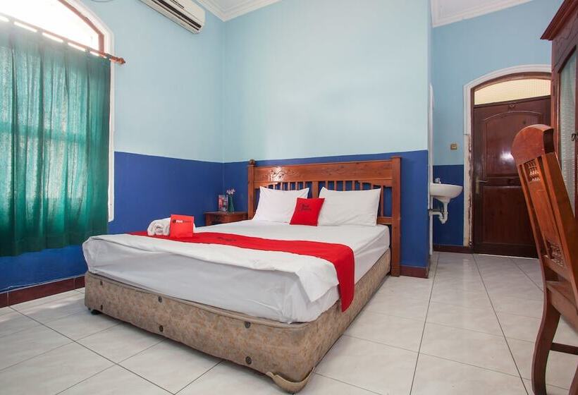 פנסיון Reddoorz @ Genteng Surabaya 2