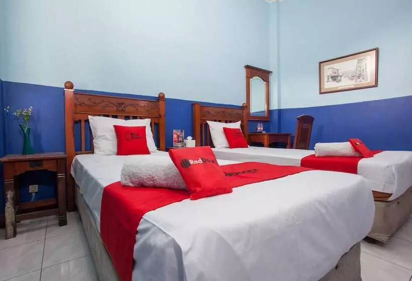 Majatalo Reddoorz @ Genteng Surabaya 2