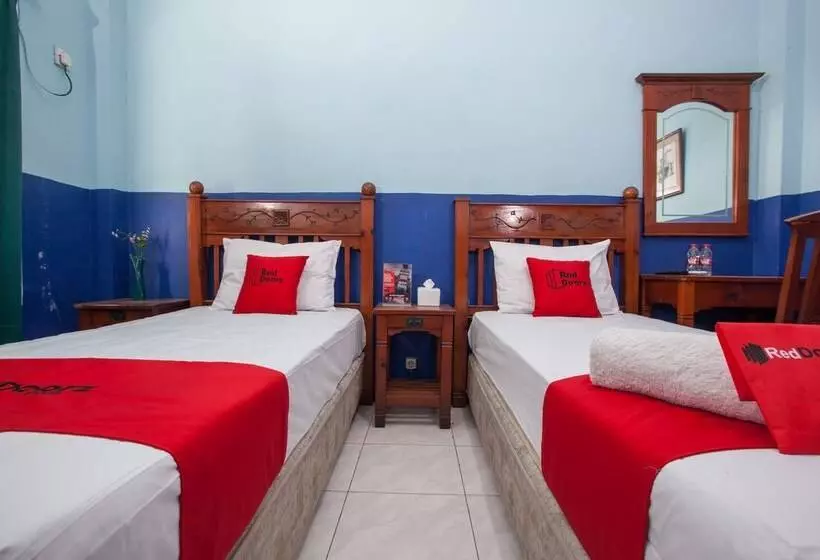 Majatalo Reddoorz @ Genteng Surabaya 2