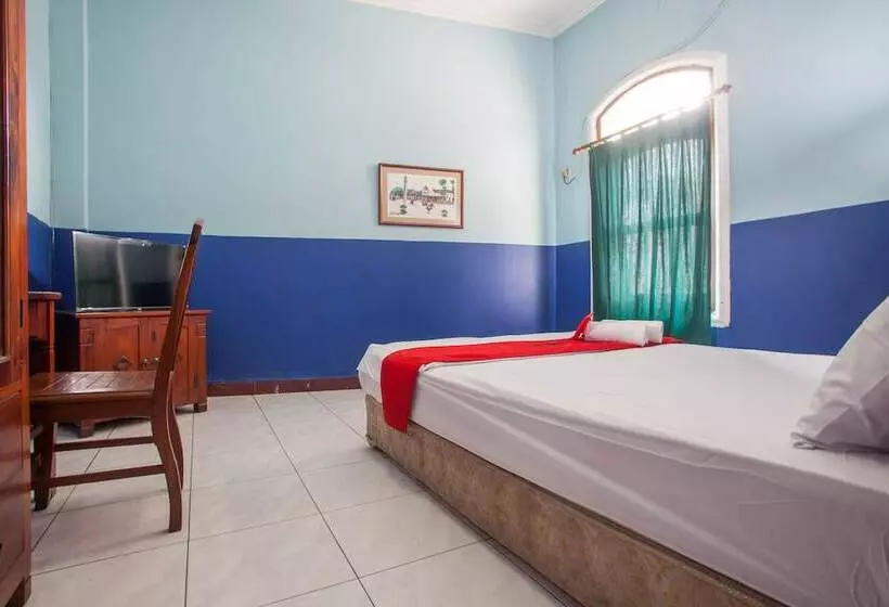 Majatalo Reddoorz @ Genteng Surabaya 2