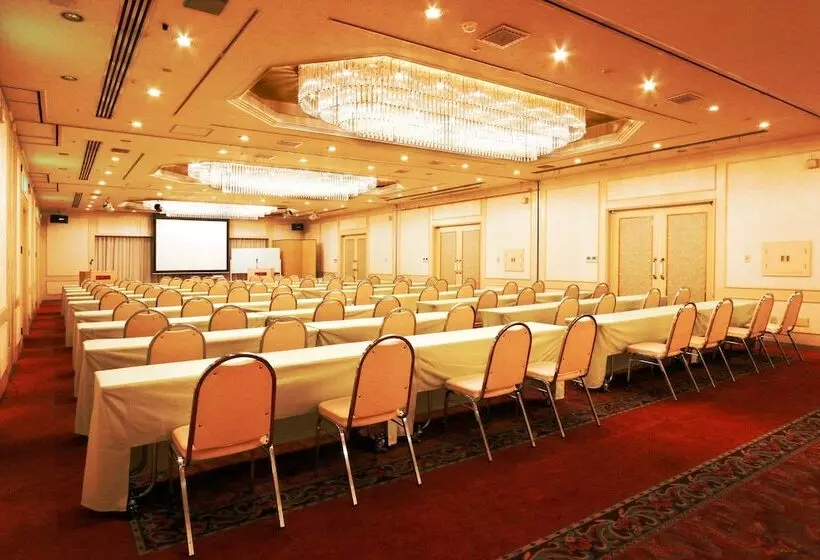 Nest Hotel Matsuyama