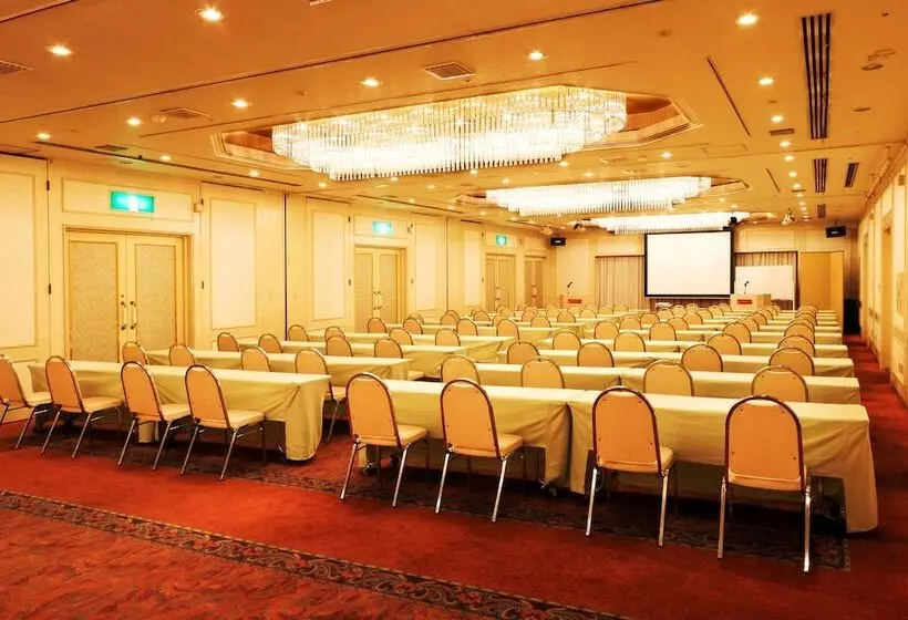 Nest Hotel Matsuyama