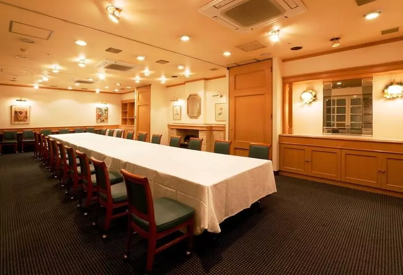 Nest Hotel Matsuyama