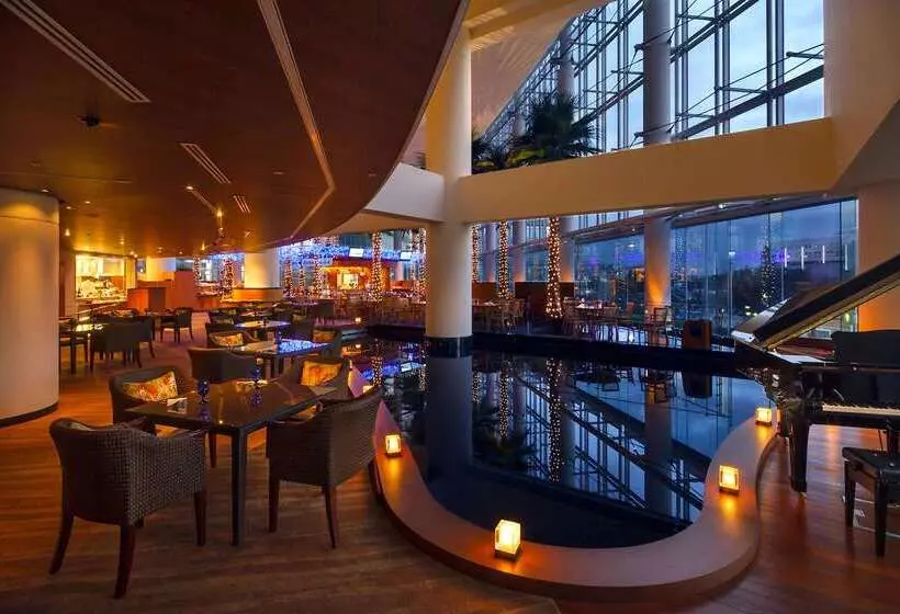 The Yokohama Bay Hotel Tokyu