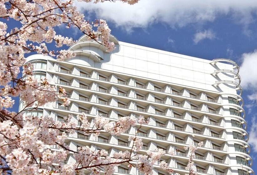 The Yokohama Bay Hotel Tokyu