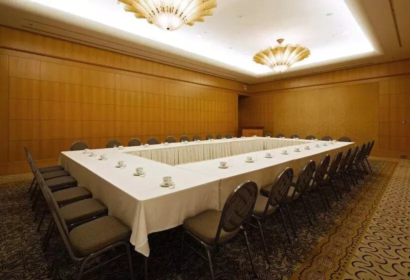 The Yokohama Bay Hotel Tokyu