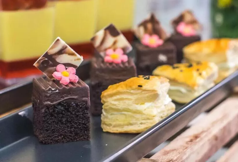 Crystal Crown Hotel Petaling Jaya