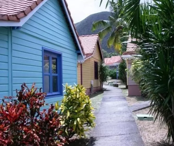 هتل L'Anse Bleue