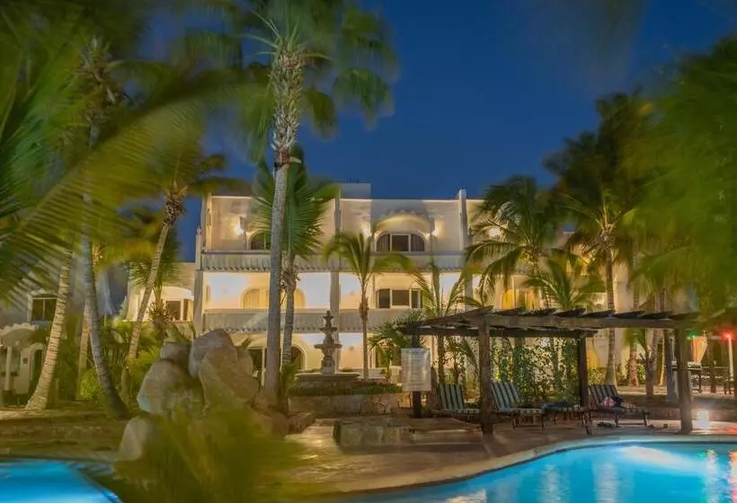 Hotel & Suites El Moro