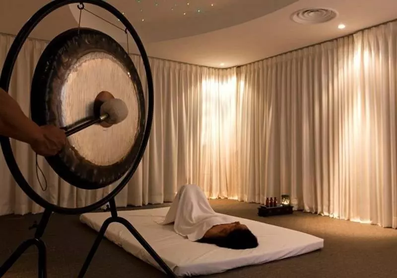 هتل The Ritzcarlton, Kuala Lumpur