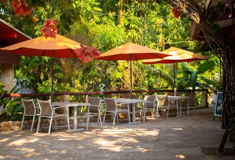 Chan Kah Resort Village Convention Center & Maya Spa