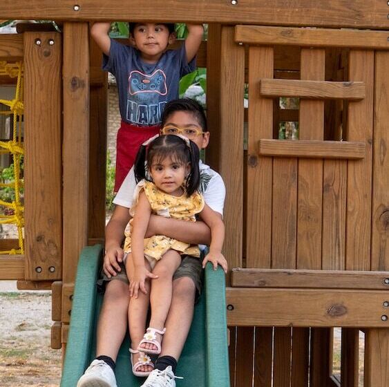 Chan Kah Resort Village Convention Center & Maya Spa