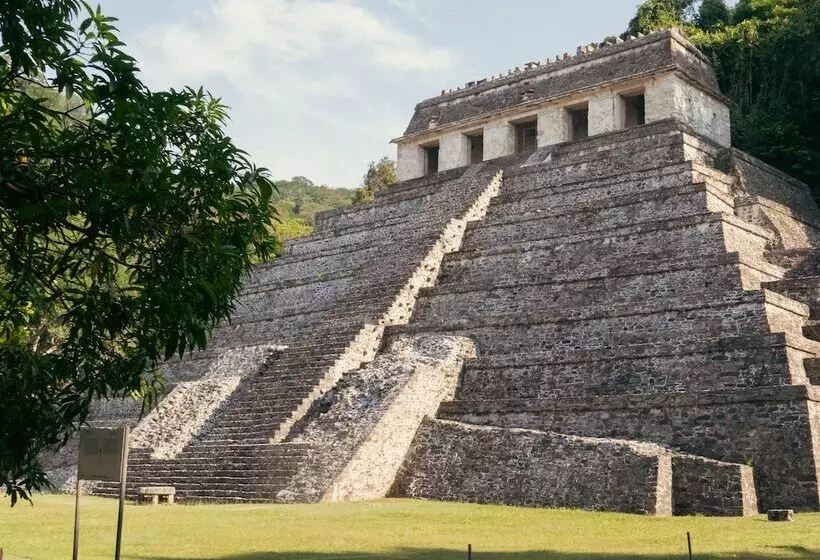 Chan Kah Resort Village Convention Center & Maya Spa