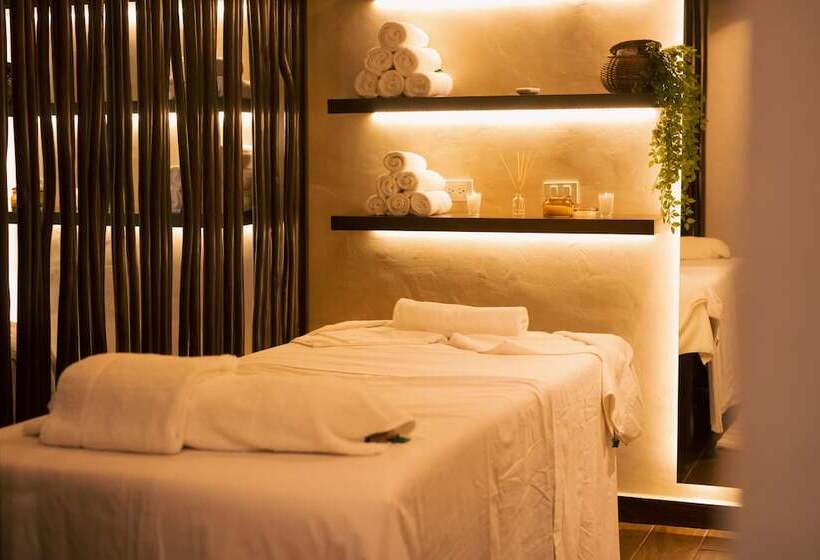 Chan Kah Resort Village Convention Center & Maya Spa