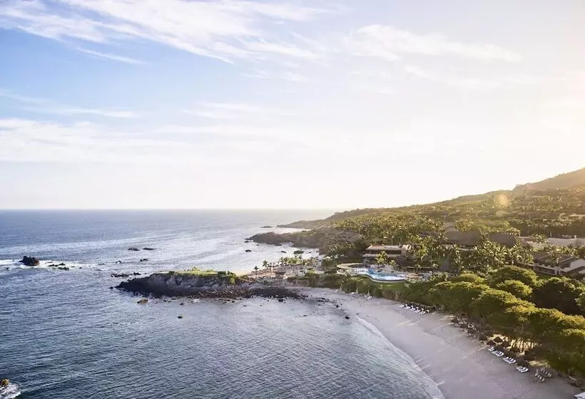 Four Seasons Resort Punta Mita