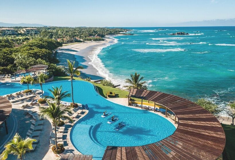 Four Seasons Resort Punta Mita