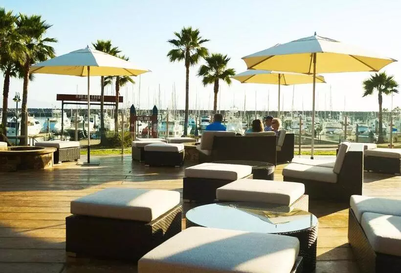 酒店 Coral & Marina