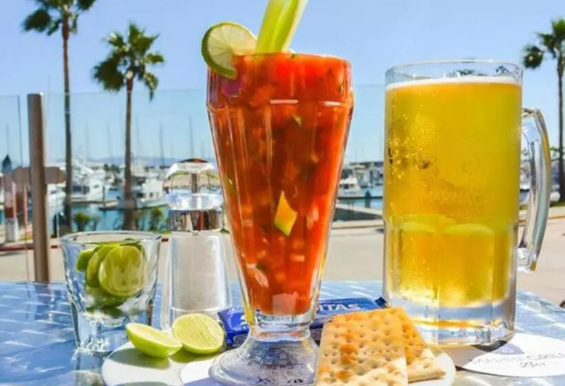 酒店 Coral & Marina