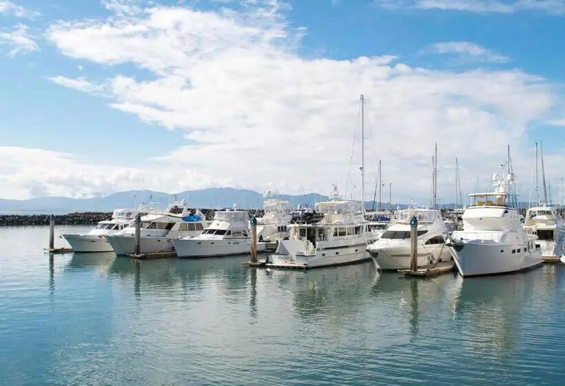 酒店 Coral & Marina