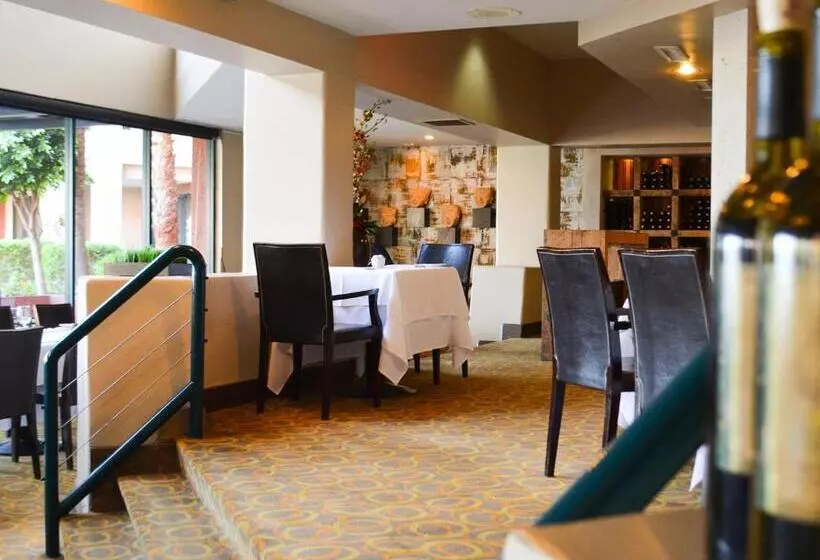 酒店 Coral & Marina