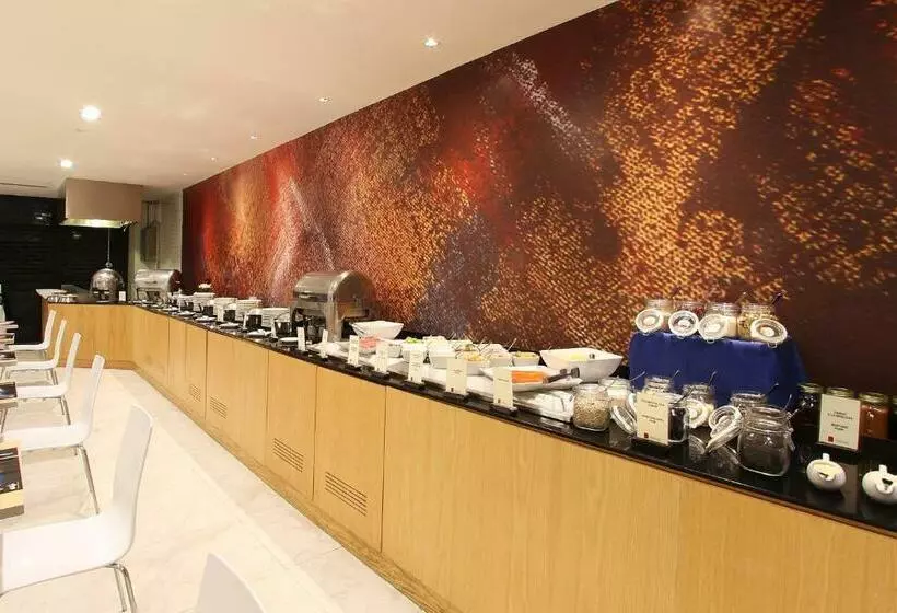 호텔 Fiesta Inn Express Perinorte