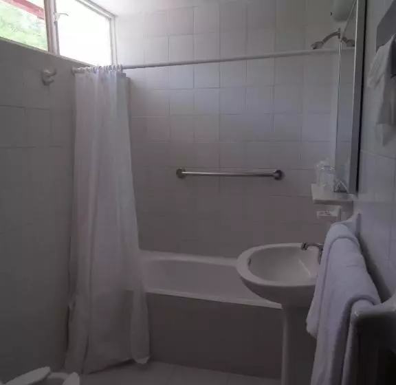 فندق Las Palmas Midway Inn