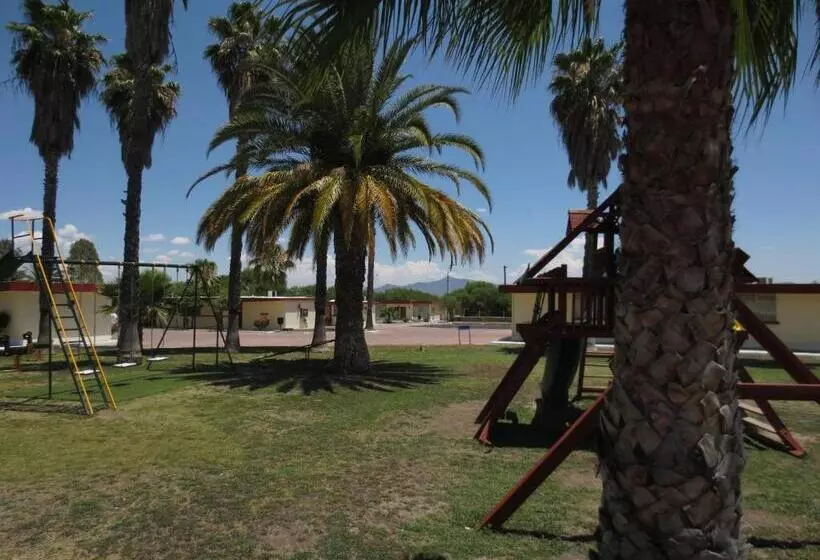 فندق Las Palmas Midway Inn