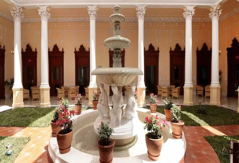 ホテル Misión Mérida Panamericana