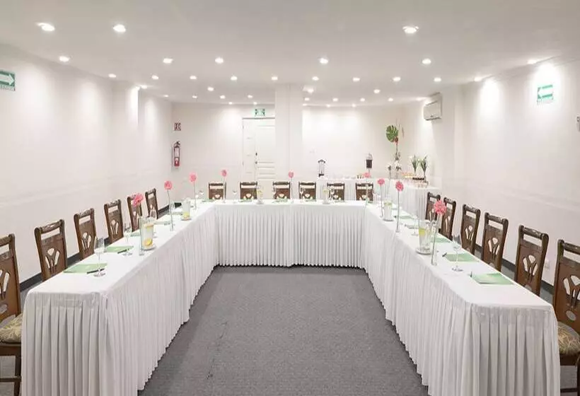 ホテル Misión Mérida Panamericana