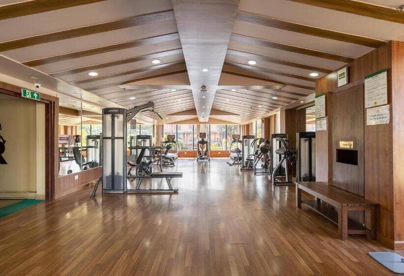 هتل The Soaltee Kathmandu