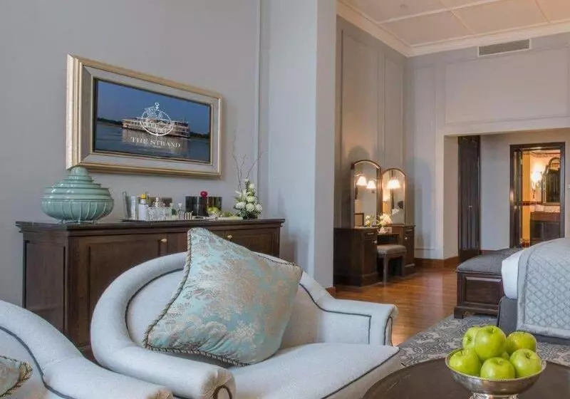 هتل The Strand Yangon