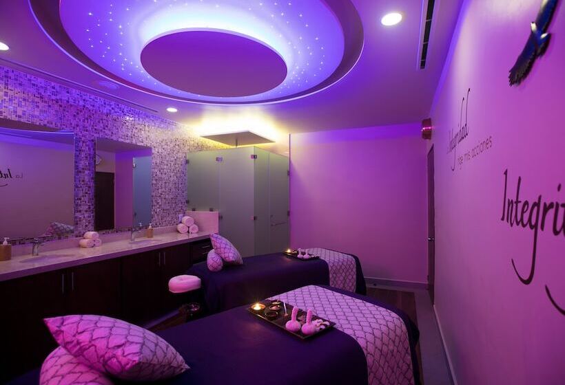 منتجع Paradise Village