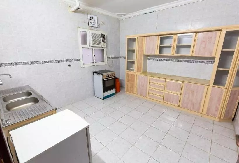 Al Eairy Apartments   Al Madinah  1