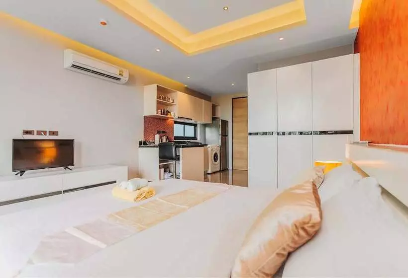 Condo In Nai Harn In Relife 15 132 301