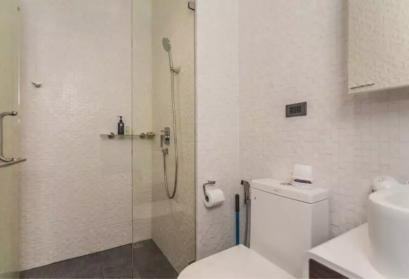 Condo In Nai Harn In Relife 15 132 301