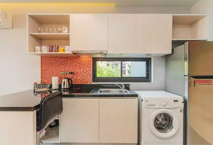 Condo In Nai Harn In Relife 15 132 301