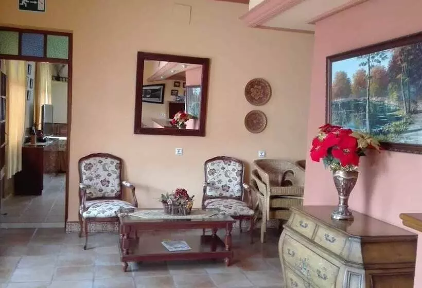 Hostal Rural Las Lomas
