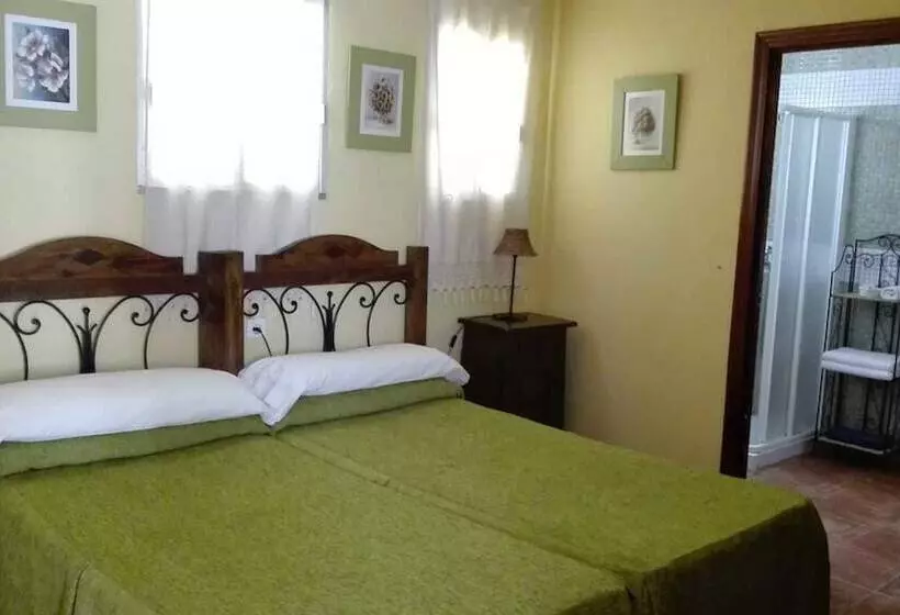 Hostal Rural Las Lomas