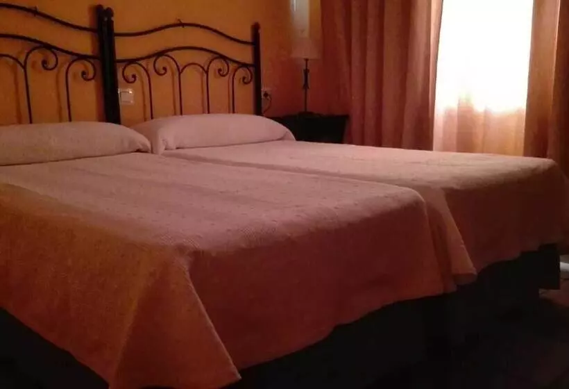 Hostal Rural Las Lomas