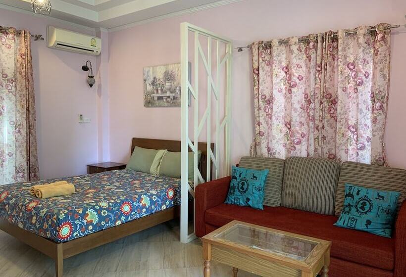 فندق Bangchong Marina Resort