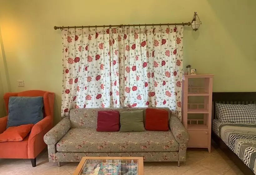 Hotelli Bangchong Marina Resort